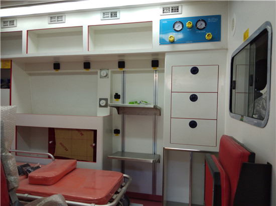 福特新全順救護車(監護型/運輸型) 福特新全順救護車(監護型/運輸型)