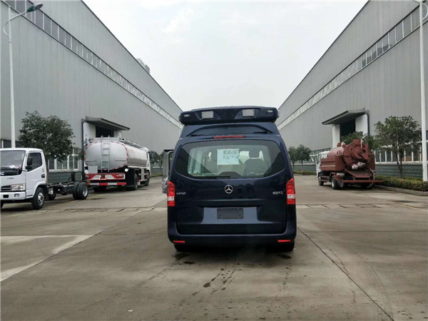 奔馳水質(zhì)檢測車 奔馳水質(zhì)檢測車