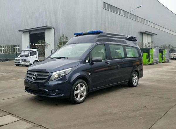 奔馳水質(zhì)檢測車 奔馳水質(zhì)檢測車