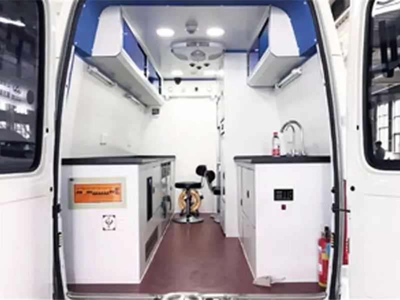 藍(lán)牌小卡水質(zhì)監(jiān)測車 藍(lán)牌小卡水質(zhì)監(jiān)測車