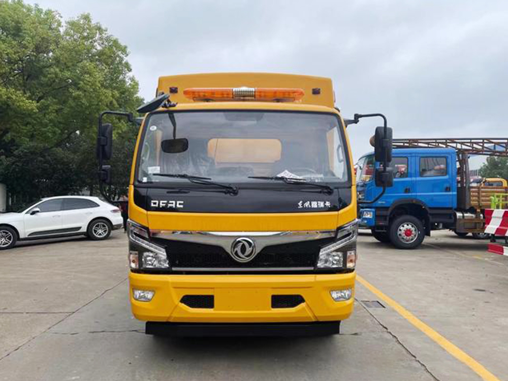 東風大福瑞卡2000立方救險車 東風大福瑞卡2000立方救險車