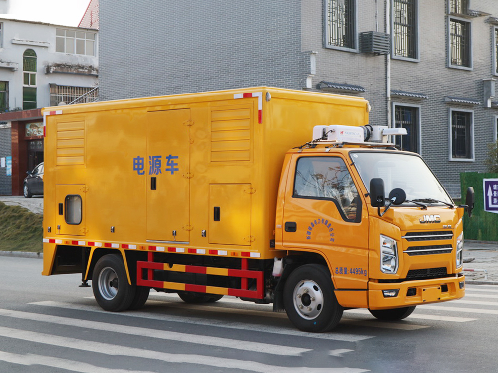 江鈴30-50KW電源車 江鈴30-50KW電源車