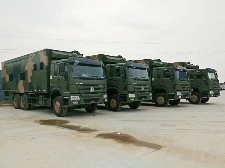 重汽豪沃T5G24人宿營車 重汽豪沃T5G24人宿營車