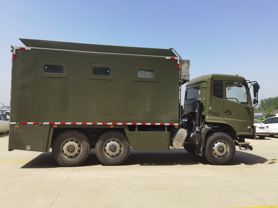 東風六驅200人越野炊事車 東風六驅200人越野炊事車