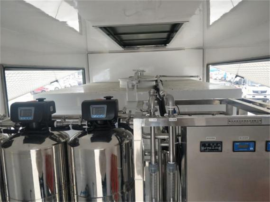 東風(fēng)天錦凈水車(chē) 東風(fēng)天錦凈水車(chē)