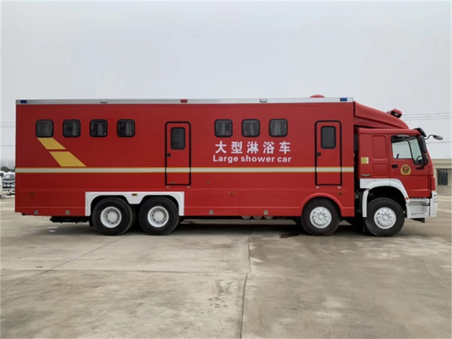 重汽六驅20人淋浴車 重汽六驅20人淋浴車