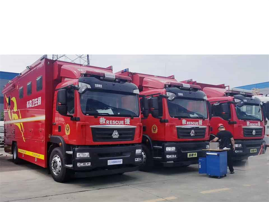 重汽汕德卡廁所車 重汽汕德卡廁所車