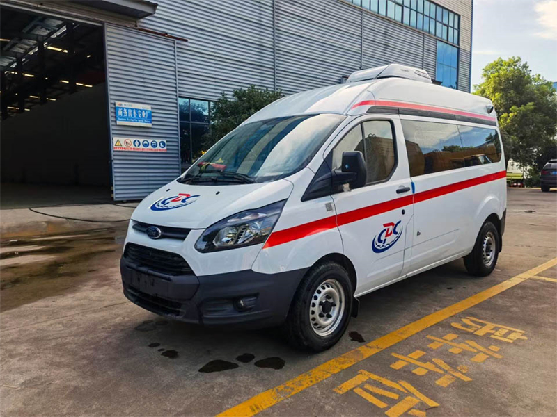 福特新全順V362防疫指揮車 福特新全順V362防疫指揮車