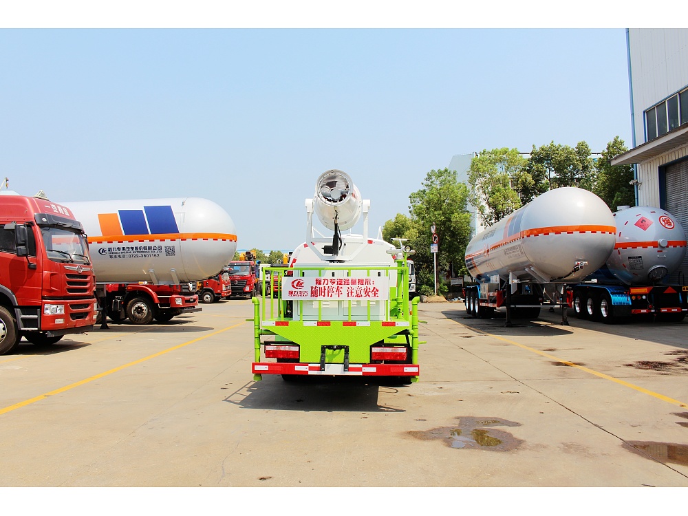 東風小多利卡抑塵灑水車國六5立方/30-40米霧炮 東風小多利卡抑塵灑水車國六5立方/30-40米霧炮