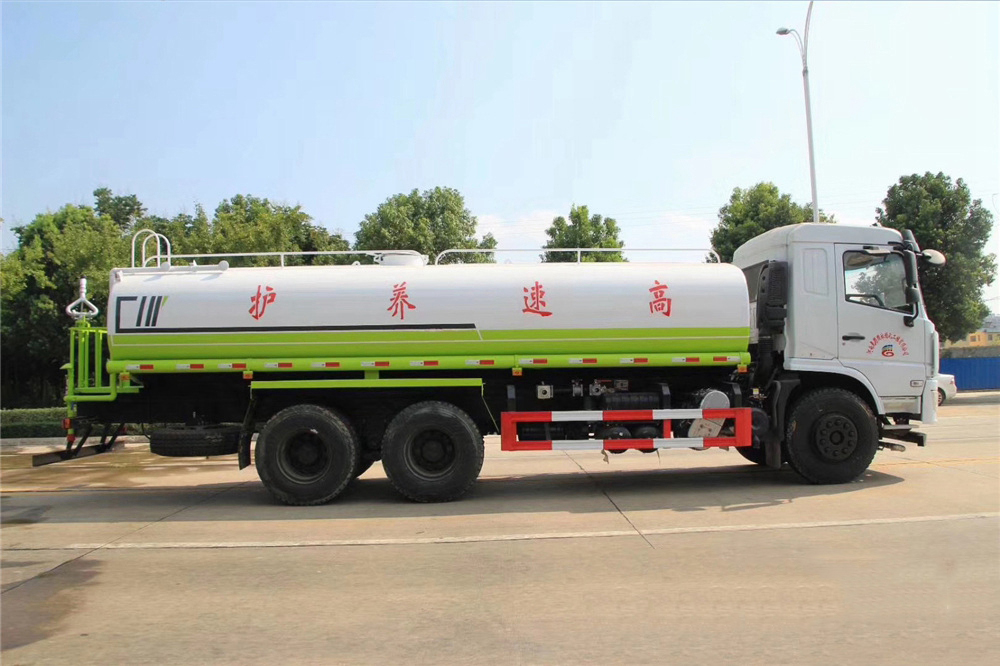 國(guó)六20立方東風(fēng)專底后雙橋 灑水車 國(guó)六20立方東風(fēng)專底后雙橋 灑水車