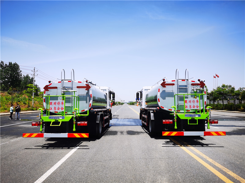 東風D9新款10-12噸灑水車--國六系列 東風D9新款10-12噸灑水車--國六系列