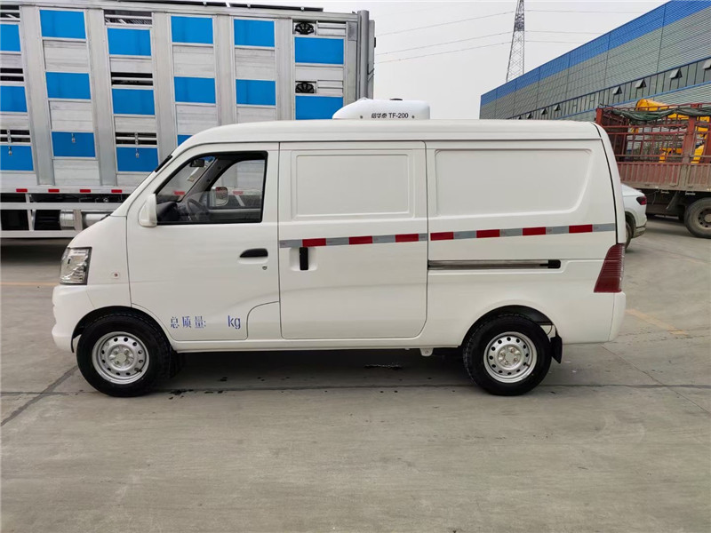 國六 重慶長安V3面包冷藏車 國六 重慶長安V3面包冷藏車