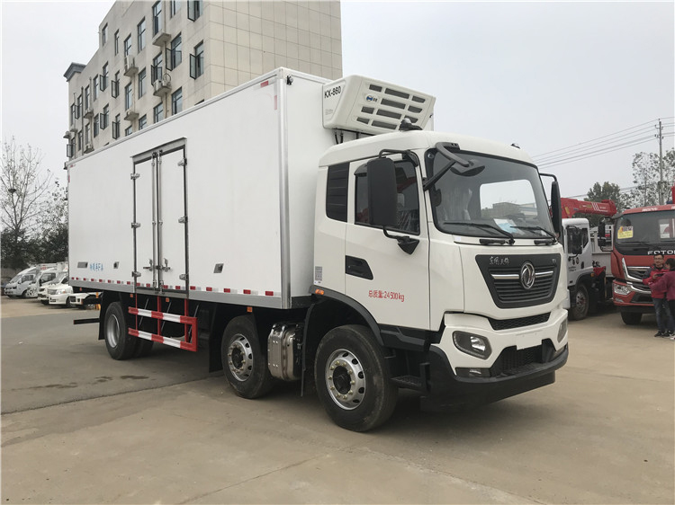 國六 東風天錦小三軸7.7米冷藏車 國六 東風天錦小三軸7.7米冷藏車