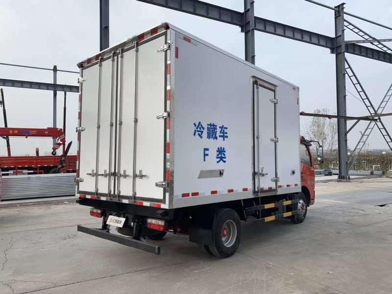 國(guó)六 東風(fēng)凱普特4.2米冷藏車 國(guó)六 東風(fēng)凱普特4.2米冷藏車
