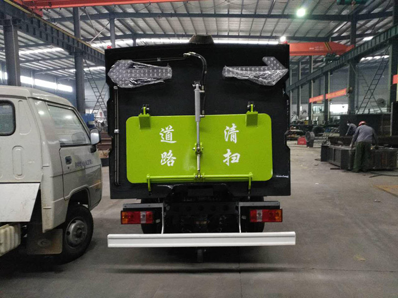 福田2600mm掃路車國V 福田2600mm掃路車國V