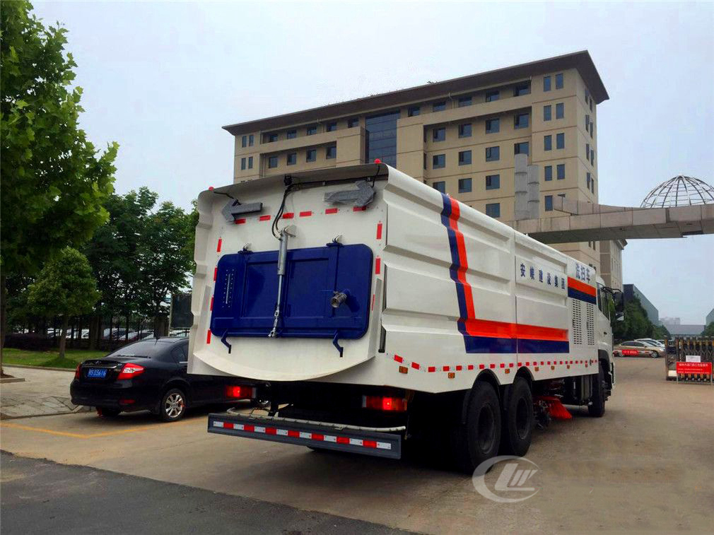 13方水 9方塵東風天龍后雙橋 洗掃車 13方水 9方塵東風天龍后雙橋 洗掃車