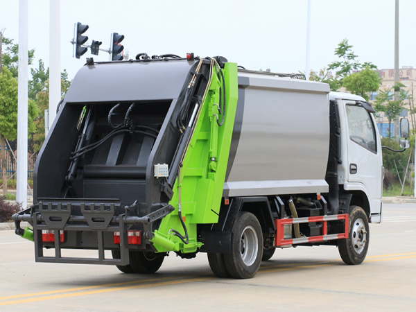 國(guó)六福瑞卡 6方 壓縮垃圾車(chē) 國(guó)六福瑞卡 6方 壓縮垃圾車(chē)