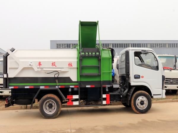 國六東風(fēng)小多利卡 5方 掛桶垃圾車 國六東風(fēng)小多利卡 5方 掛桶垃圾車