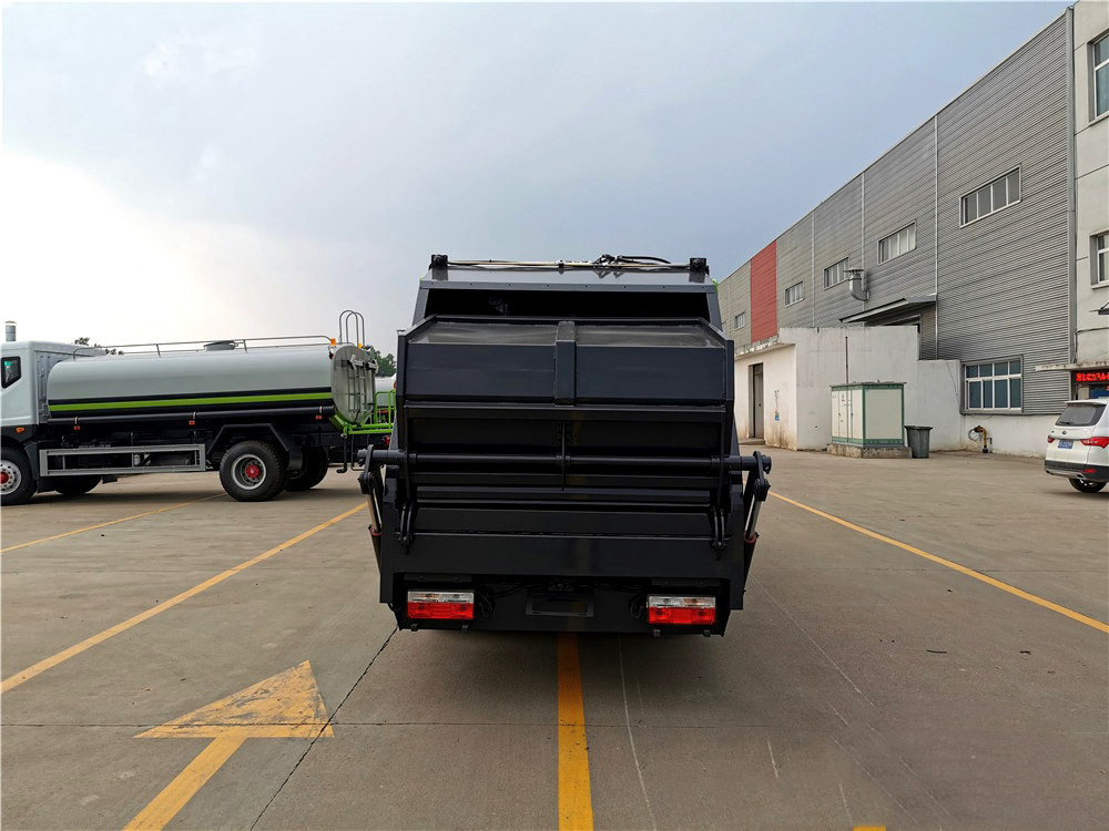 國六6立方東風D6 壓縮垃圾車 國六6立方東風D6 壓縮垃圾車