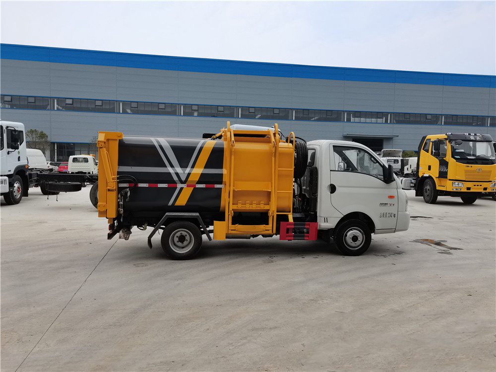 國六4.5方 藍牌凱馬瑞航 側裝壓縮垃圾車 國六4.5方 藍牌凱馬瑞航 側裝壓縮垃圾車