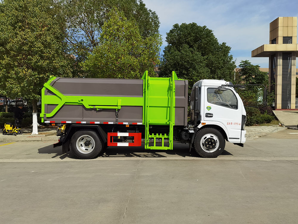 東風大多利卡8方掛桶垃圾車 東風大多利卡8方掛桶垃圾車