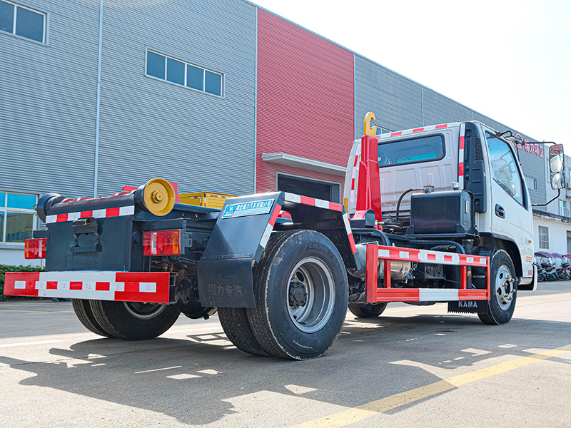 藍牌凱馬建筑勾臂垃圾車 藍牌凱馬建筑勾臂垃圾車
