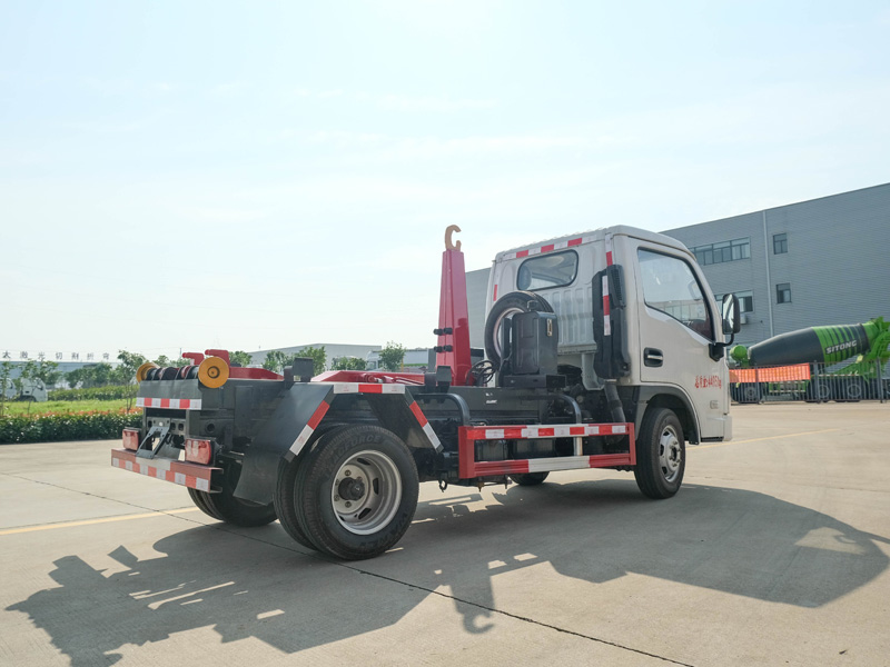 躍進(jìn)勾臂垃圾車 躍進(jìn)勾臂垃圾車