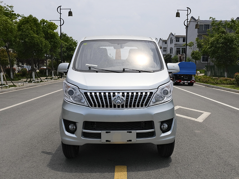 長安2900勾臂垃圾車 長安2900勾臂垃圾車