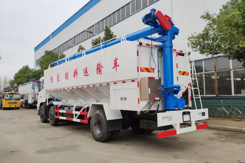 東風天錦小三軸散裝飼料運輸車 東風天錦小三軸散裝飼料運輸車