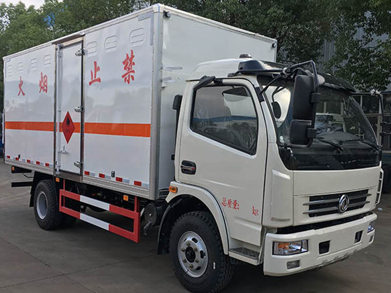 東風5米1(6.6噸)爆破器材車 東風5米1(6.6噸)爆破器材車