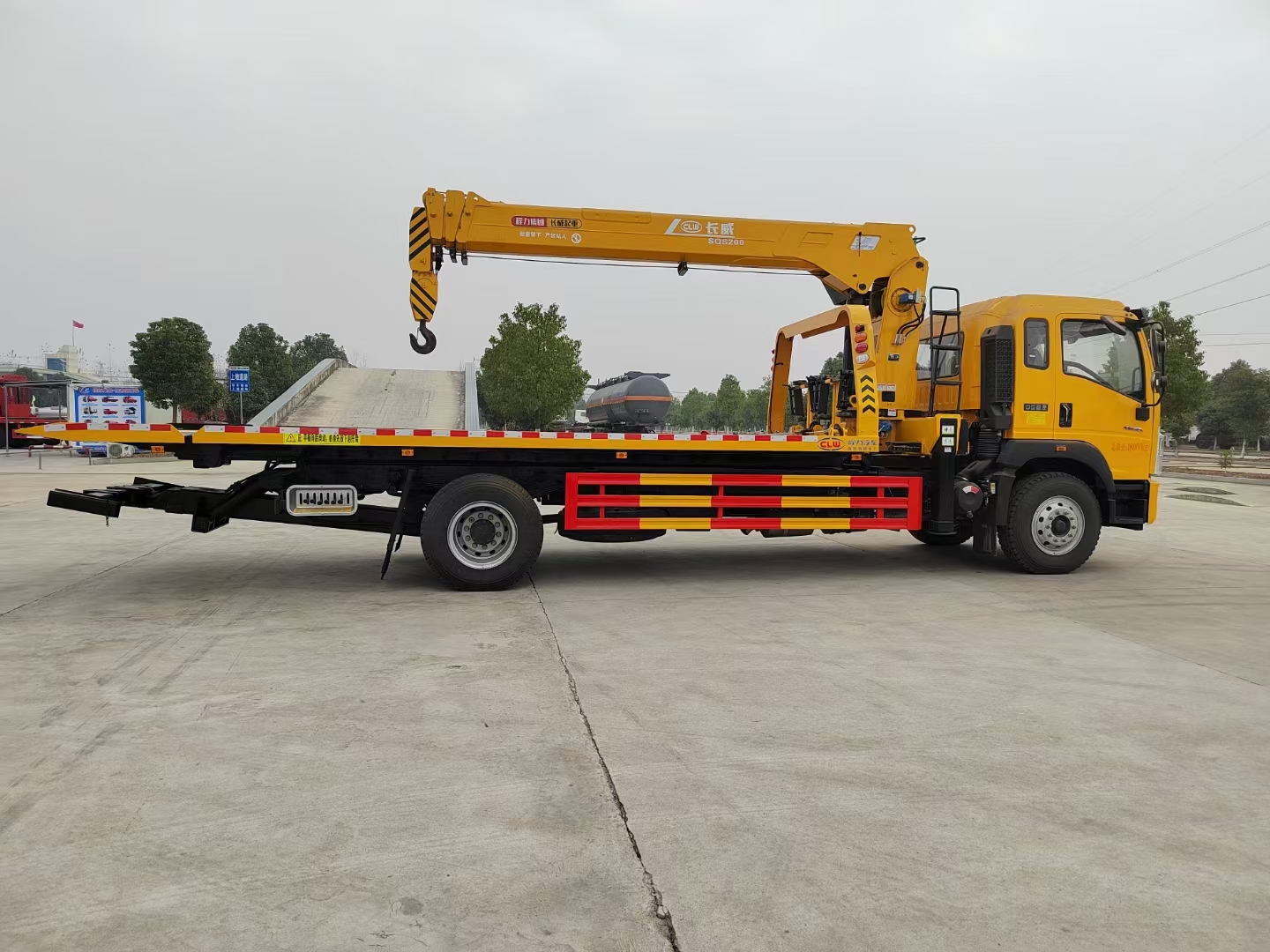 重汽豪沃G5X帶吊清障車國六 重汽豪沃G5X帶吊清障車國六