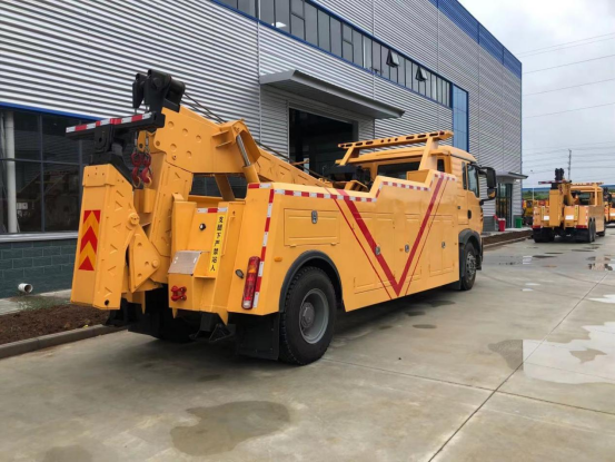 國六重汽豪沃拖吊聯體黃牌清障車 國六重汽豪沃拖吊聯體黃牌清障車