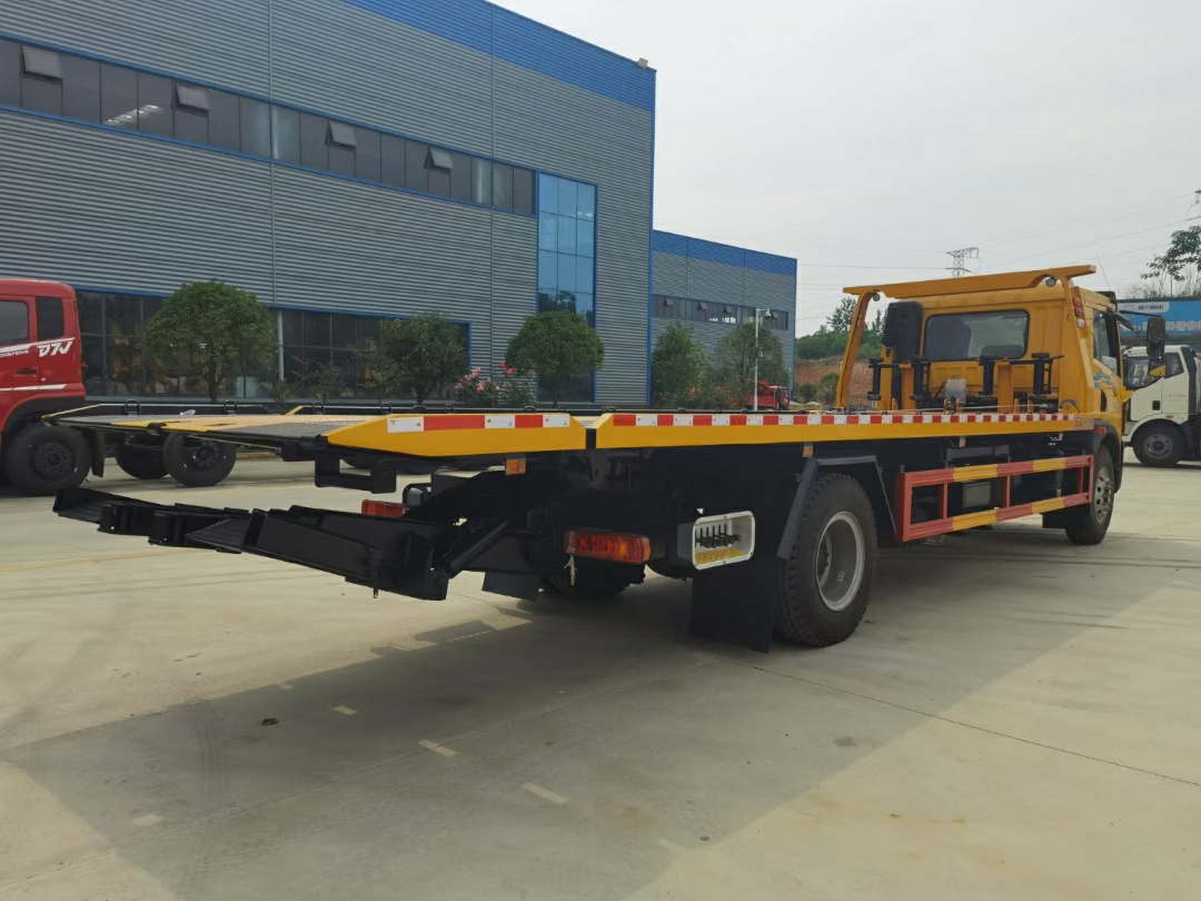 解放龍V2.0平頂隨車吊 解放龍V2.0平頂隨車吊